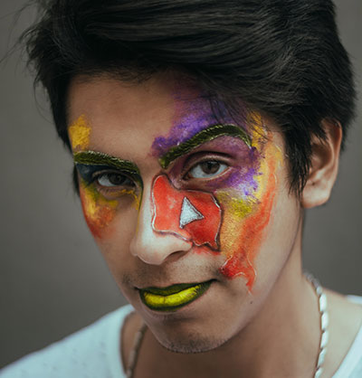 YouTube Face Paint - Claudia Ramirez - Unsplash